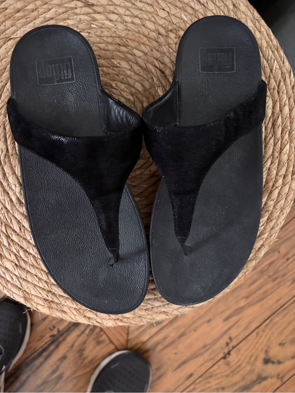 Fitflop Women's Black T-Strap Slip-On Sandal